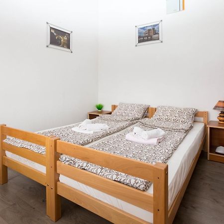 Kingdom Rooms Visoko Eksteriør bilde