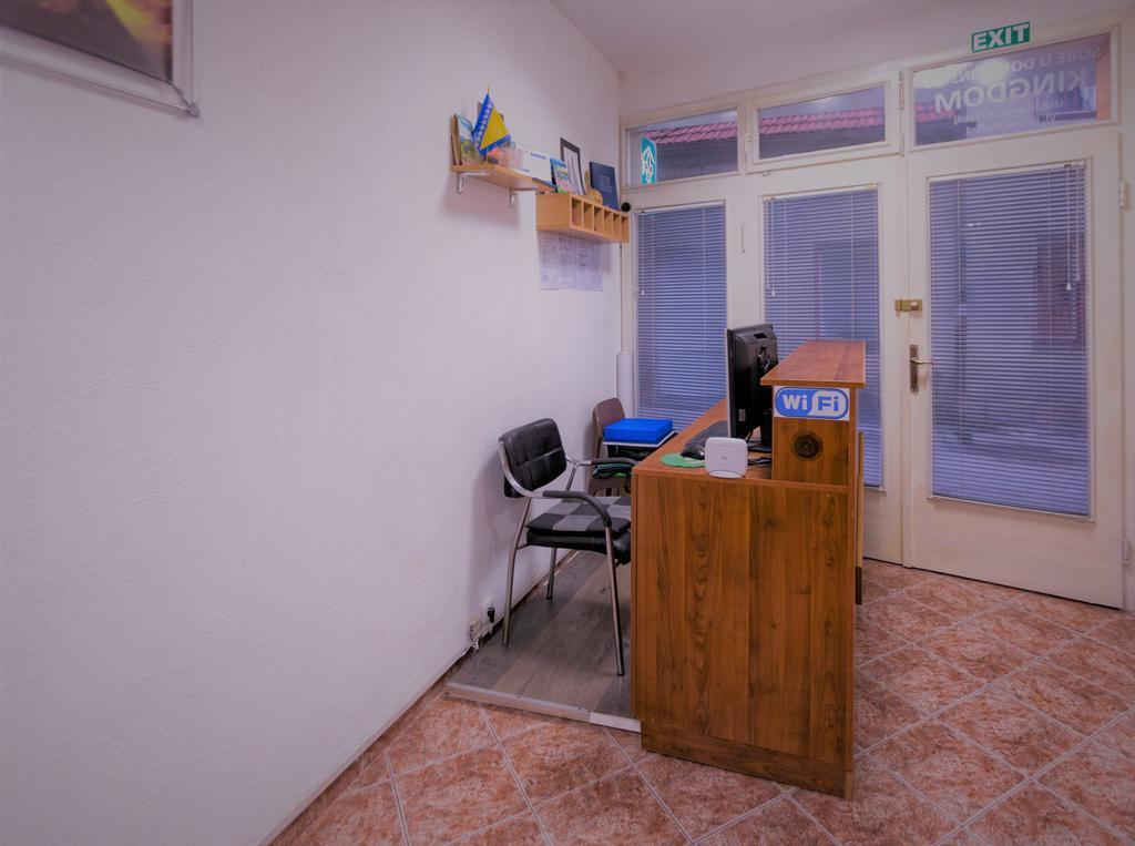Kingdom Rooms Visoko Eksteriør bilde