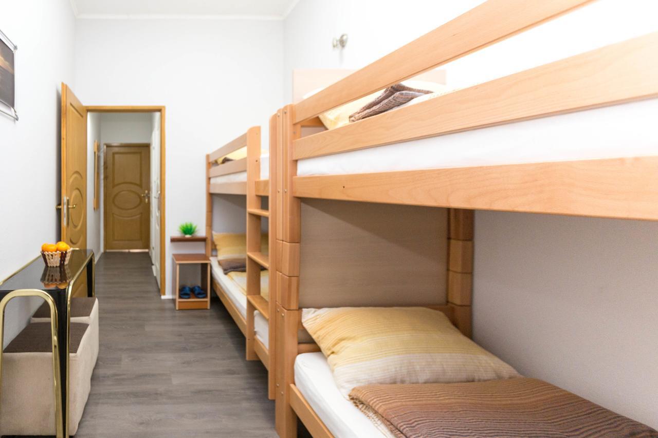 Kingdom Rooms Visoko Eksteriør bilde