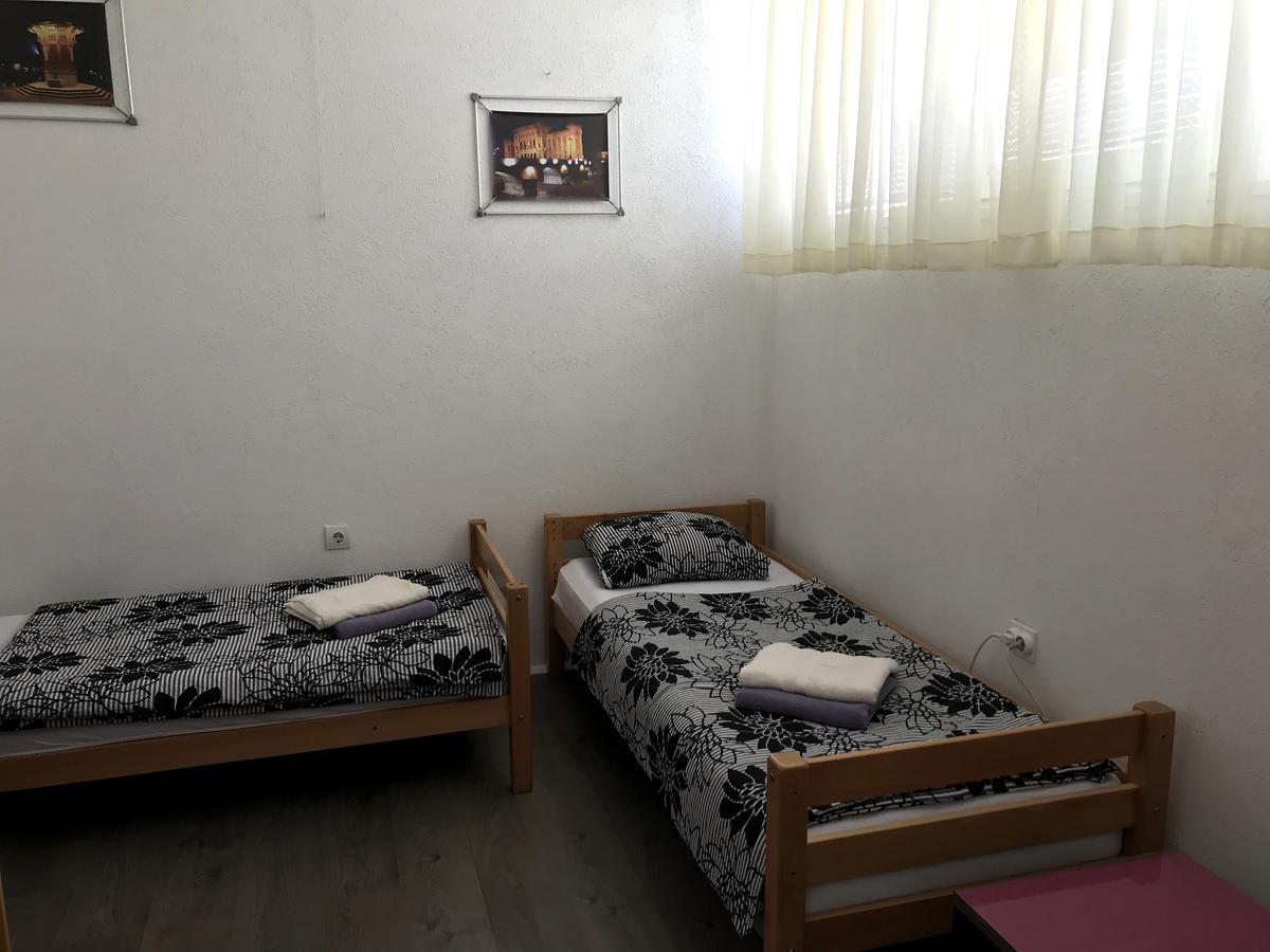 Kingdom Rooms Visoko Eksteriør bilde