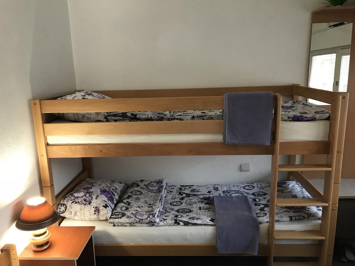 Kingdom Rooms Visoko Eksteriør bilde